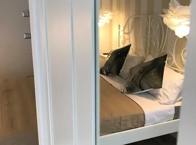 Quasi In Centro Nocleg ze śniadaniem 4*